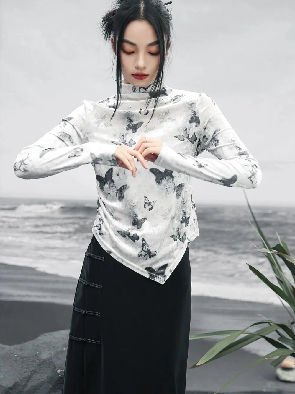 Asymmetrical Slim Butterfly Top Mode
